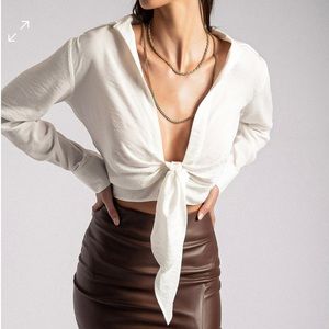 NWT Front Tie Long Sleeve Crop Top